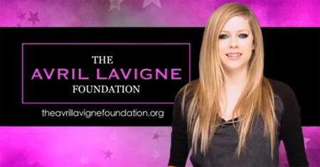 Colabora con : The Avril Lavigne Fundation