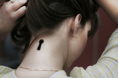 Les Chroniques Ordinaires: the tattoo has always been a metaphor of Les Chroniques Ordinaires: the tattoo has always been a metaphor of