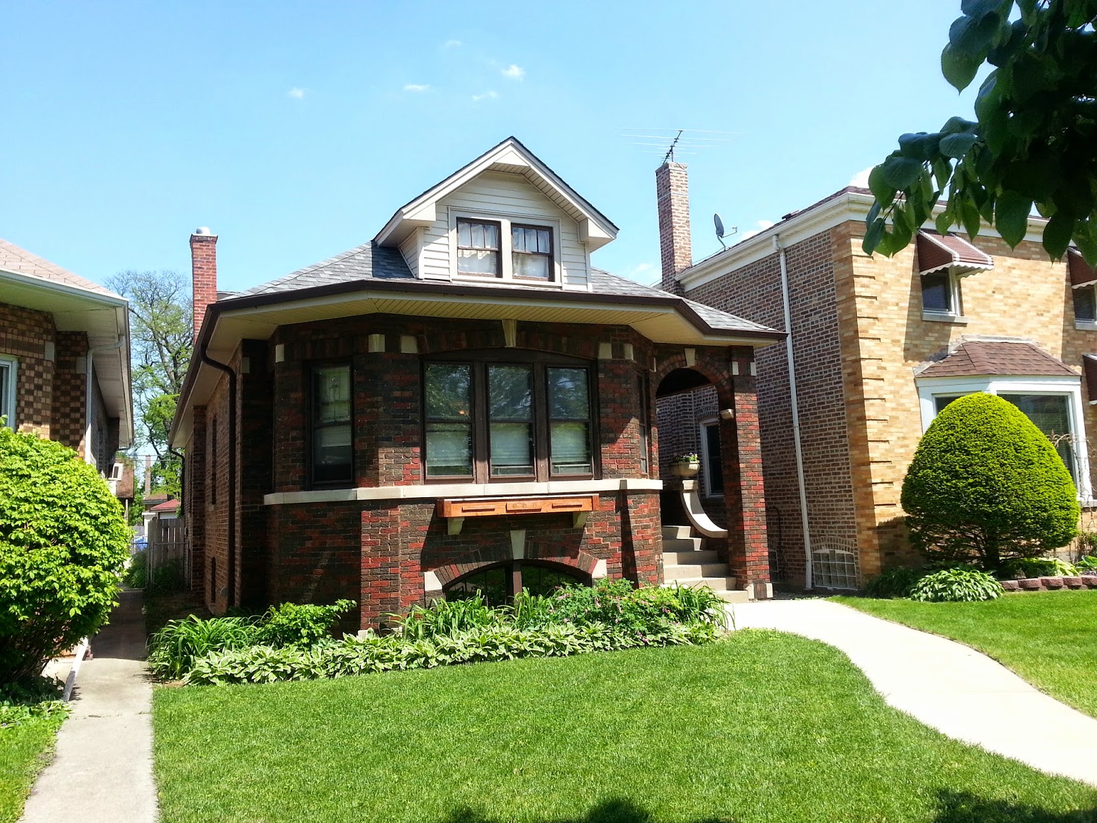 The Chicago Real Estate Local Rented! Galewood house with a touch of