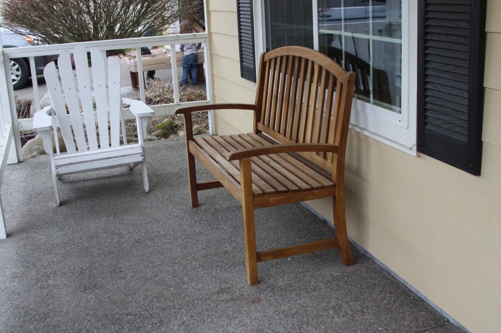 Spray Painting Metal Table {Porch spruce up} BeingBrook