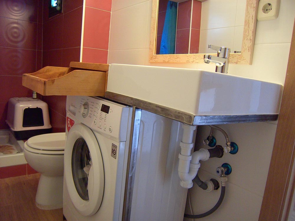 Baño bajo escalera plano ~ dikidu.com