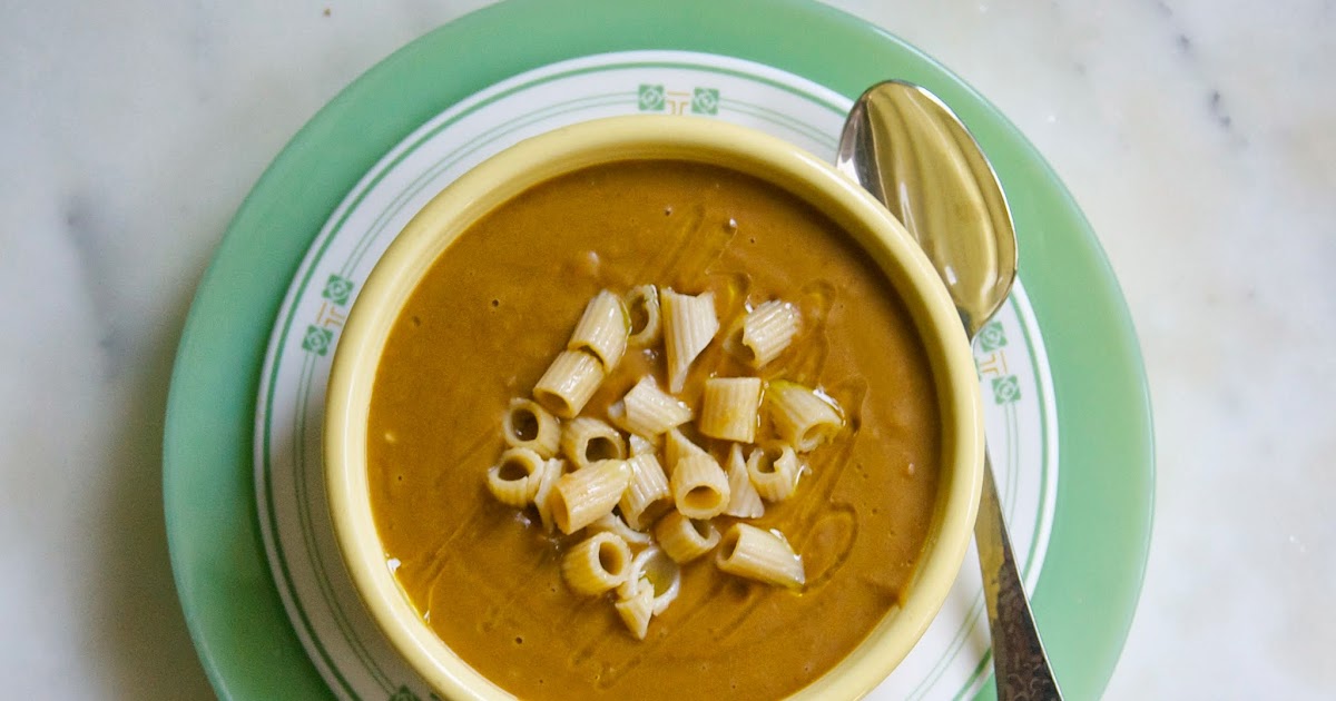 My Recession Kitchen...and garden: Italian Bean and Pasta Soup