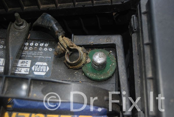 Dr Fix It Weekend Mechanic Repairing 2000 Toyota Sienna
