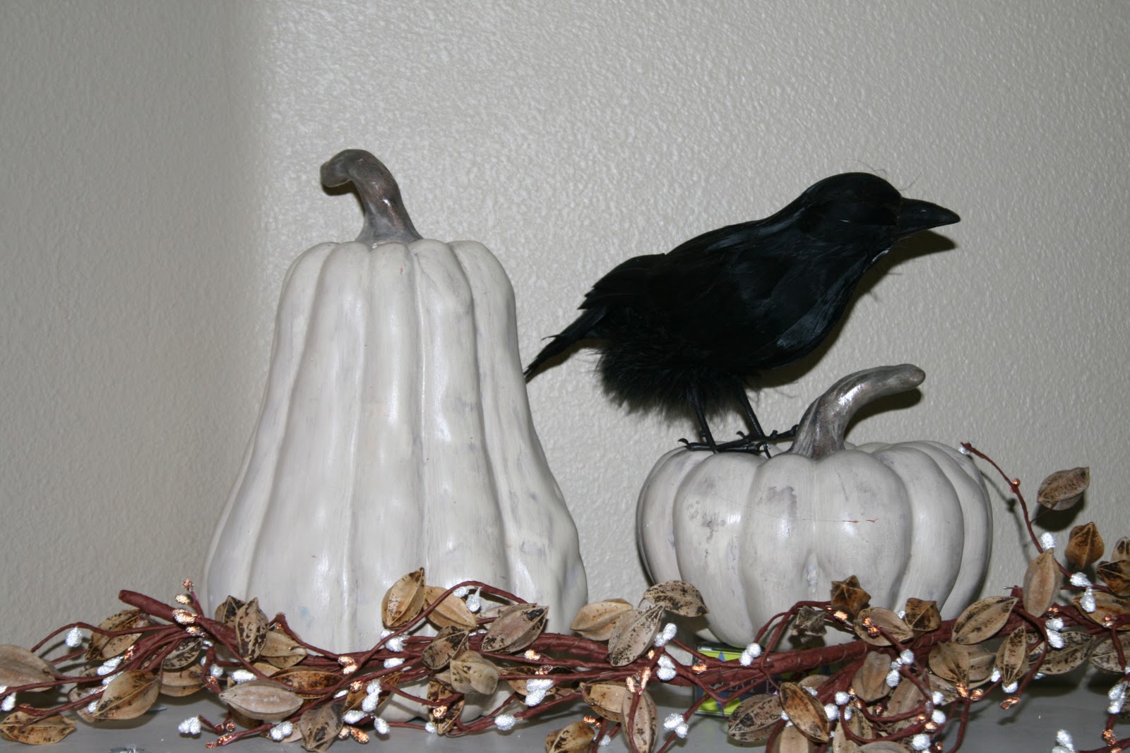 everything to entertain Halloween Decor