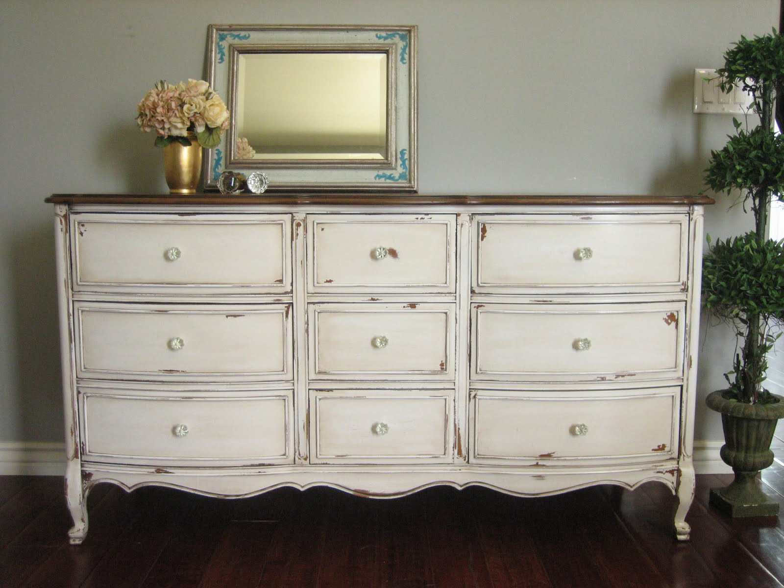Dresser Finishes: Antiqued glass ~ painting  European French Paint glaze