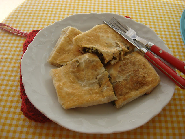 <strong>ŞEHNAZCA</strong> SEMİZOTLU BÖREK
