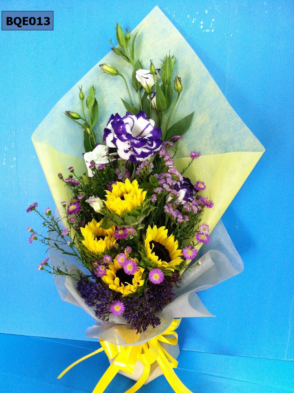 Bedok Flower Shop's Online Sunflower Hand Bouquets