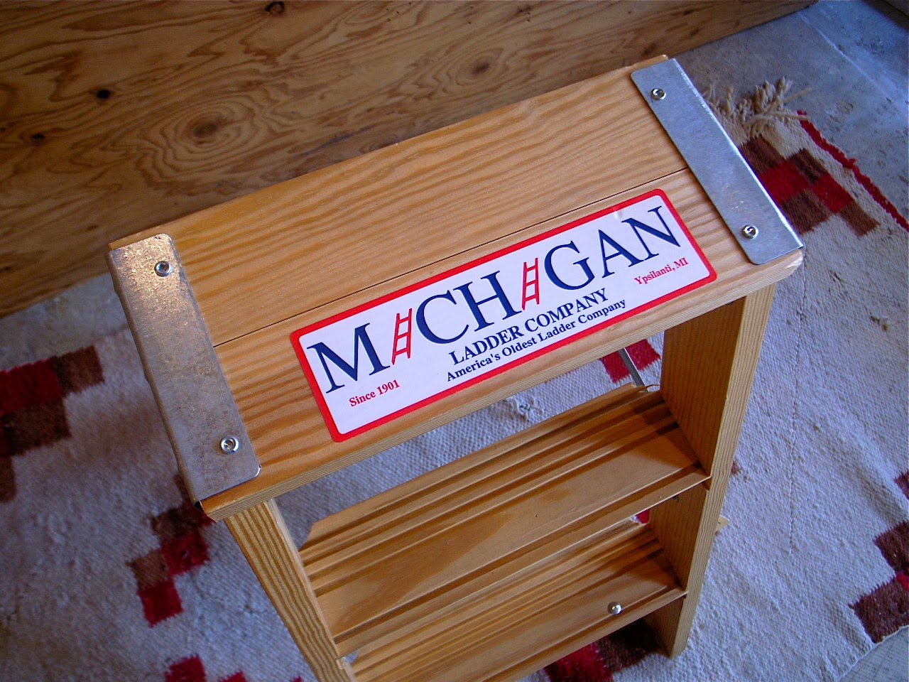 welcoblog MICHIGAN LADDER COMPANY (2 STEP WOOD LADDER)