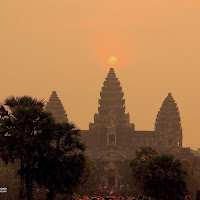 On the 23th March 2015, Sunrise on top of Angkor wat tower. 