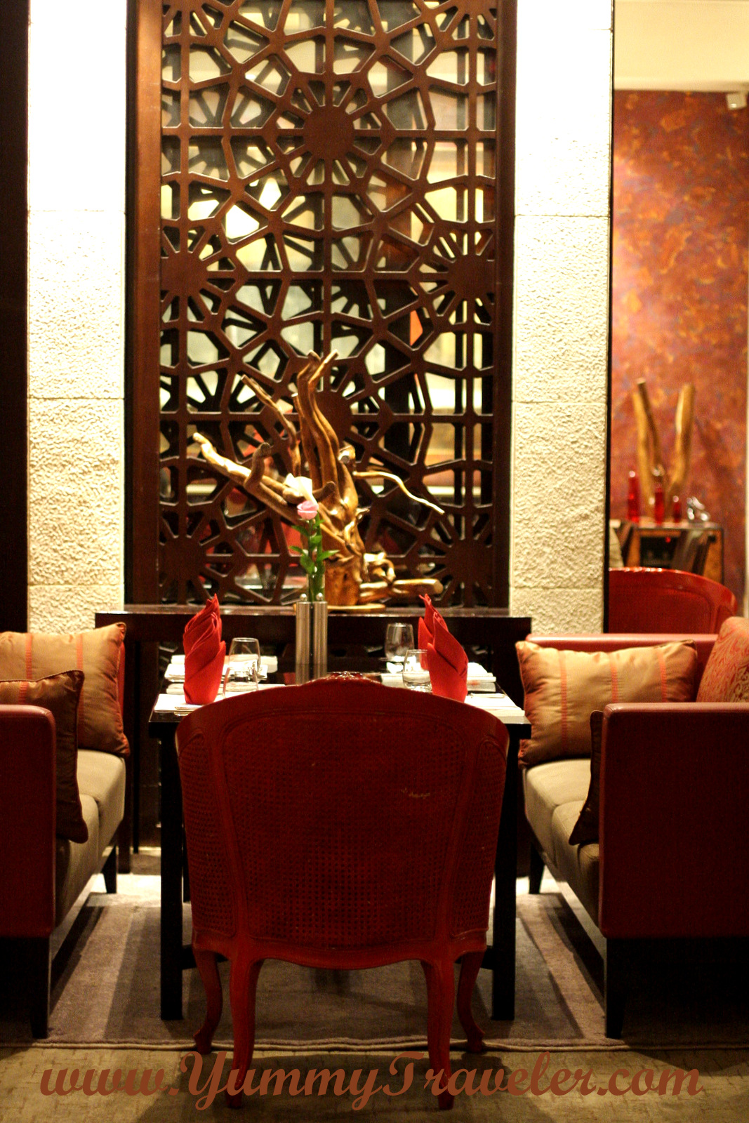 The Yummy Traveler: Passion For Pizza at Rosso Shangri-La ...