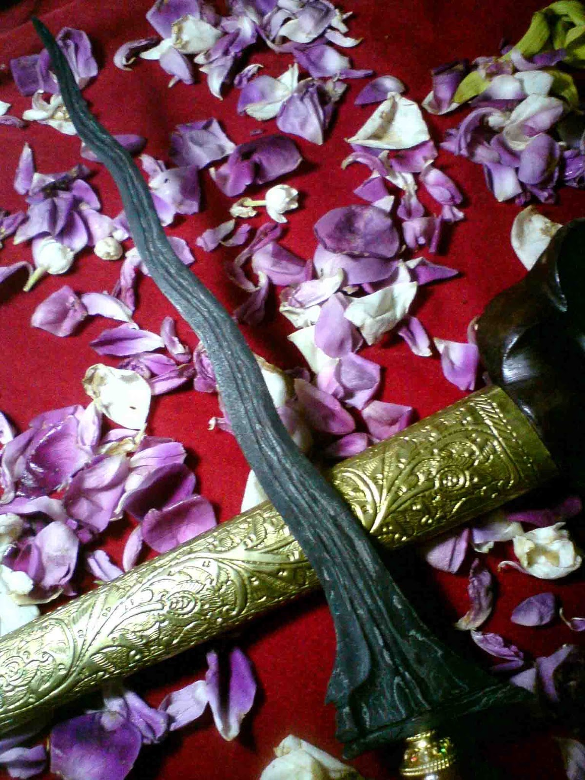 Keris Pusaka Kyai Kolo Lodra Luk 7 Mistik Tanah Jawa