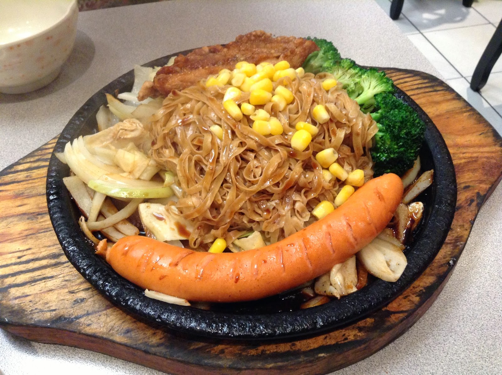 feeling famished one heart garden teppanyummy noodles