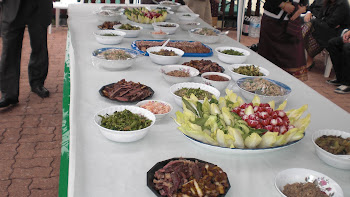 Buffet de plats laotiens simple
