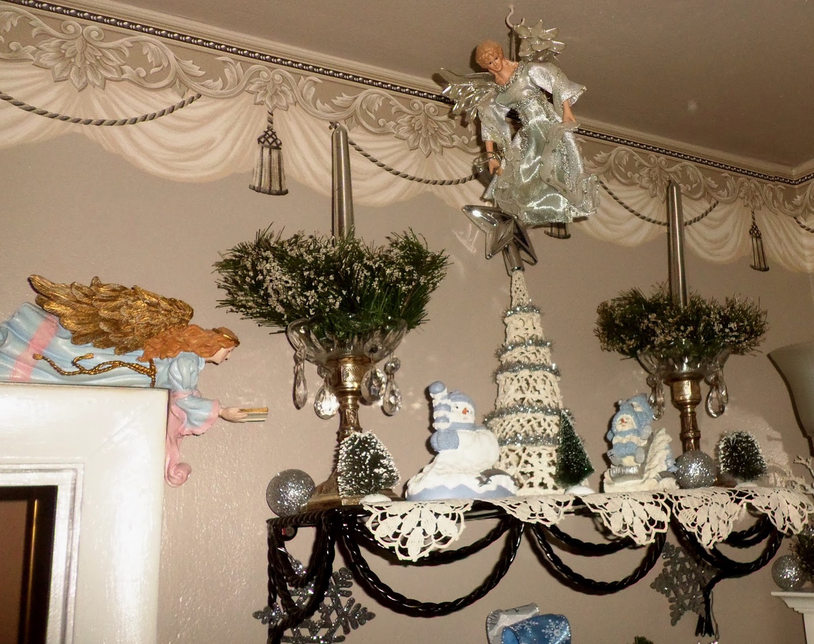 A DEBBIEDABBLE CHRISTMAS Christmas in the Powder Room, Christmas Home