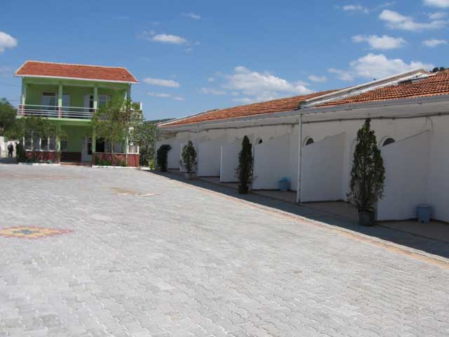 Canakkale Ezine Kestanbol Kaplicasi 2012