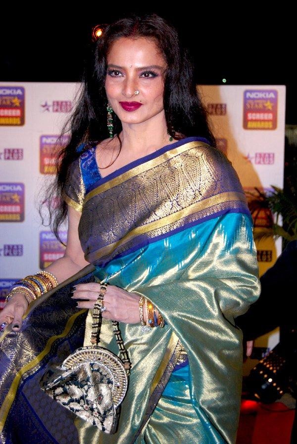 CHODAVARAMNET: BOLLYWOOD ACTRESS REKHA IN TRADITIONAL WEAR
