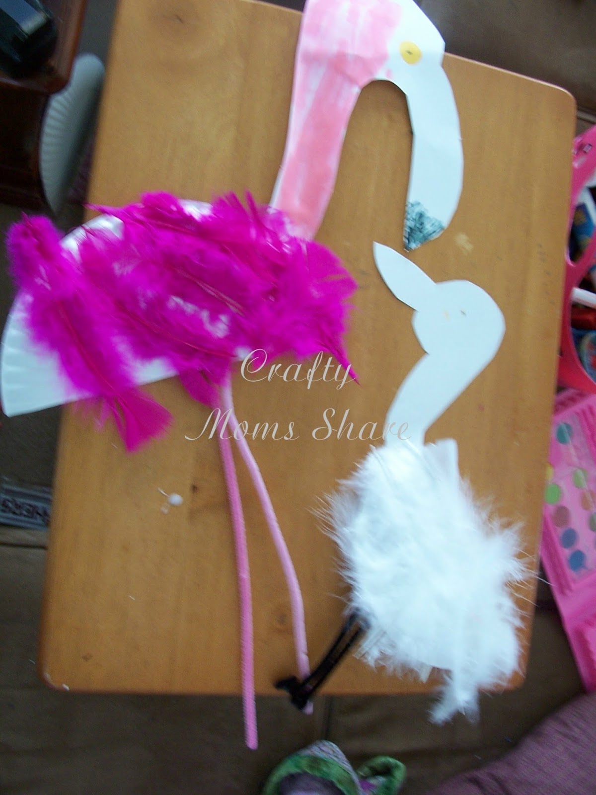 Crafty Moms Share Flamingo FridayPaper Plate Flamingos