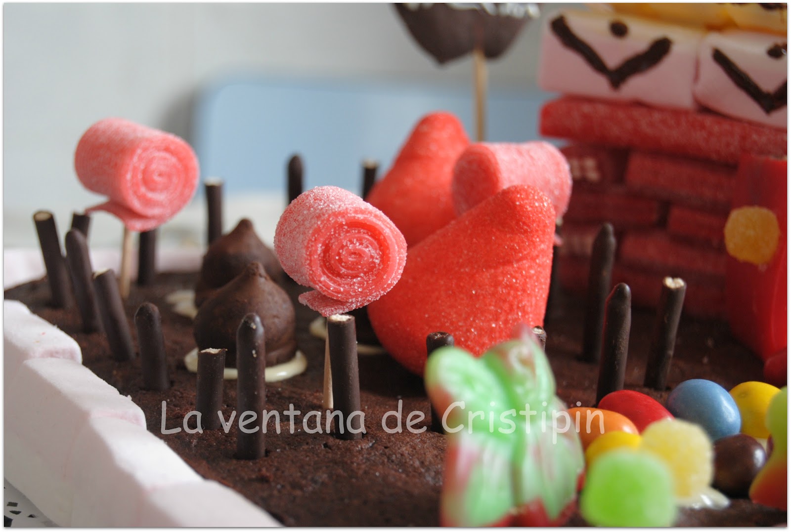 La ventana de Cristipin: CASA DE GOMINOLAS