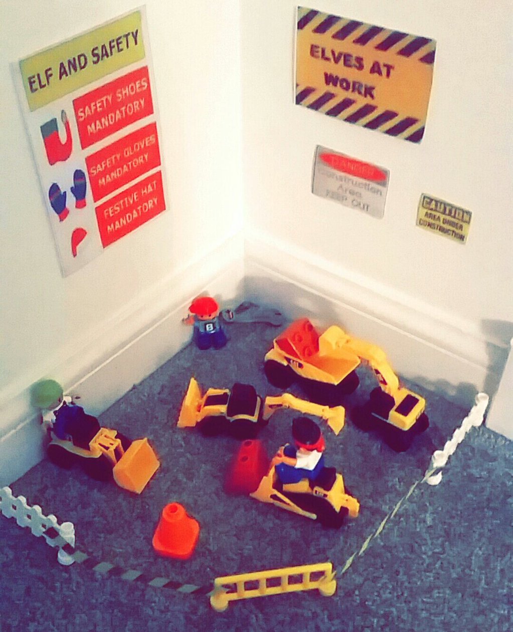 Ribbons And Solitaire Elf On The Shelf Elf Door Construction