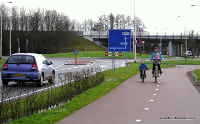 dutch cycle track