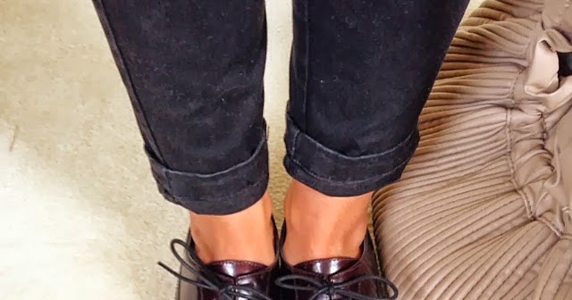 clarks hamble oak wine