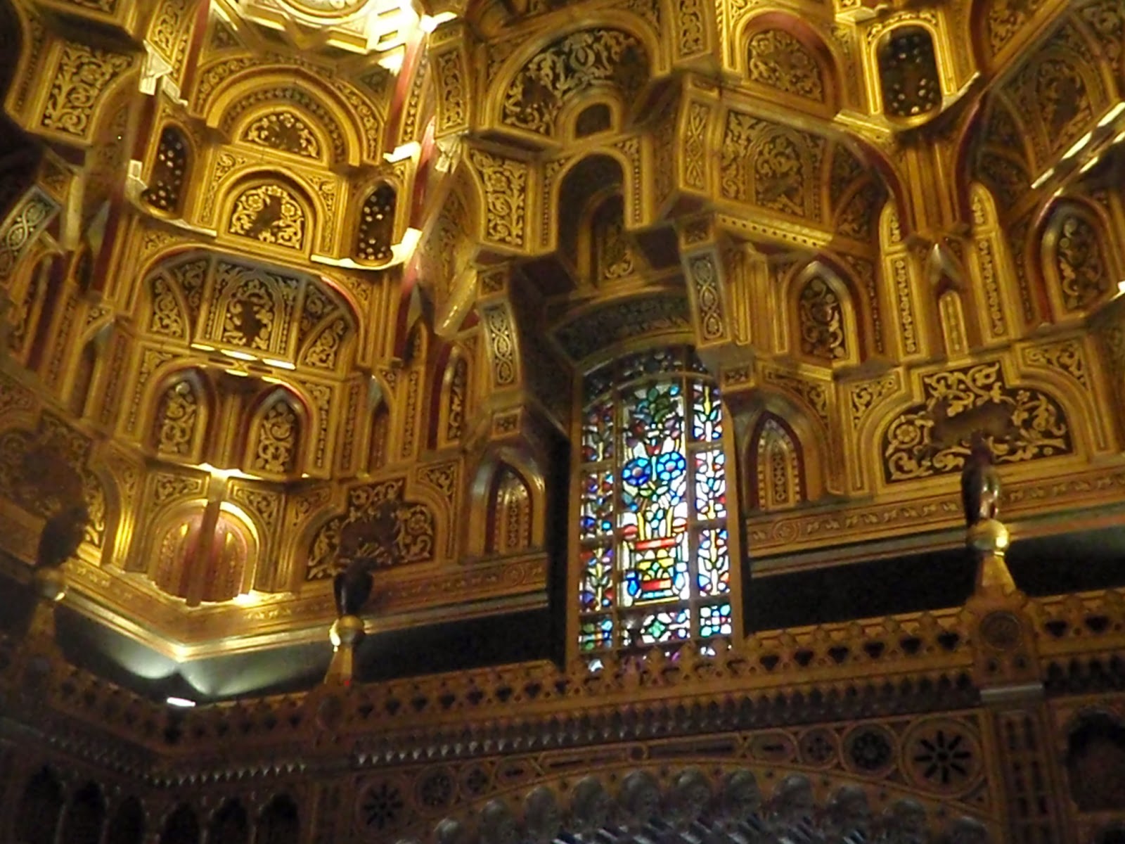 cardiff castle inside