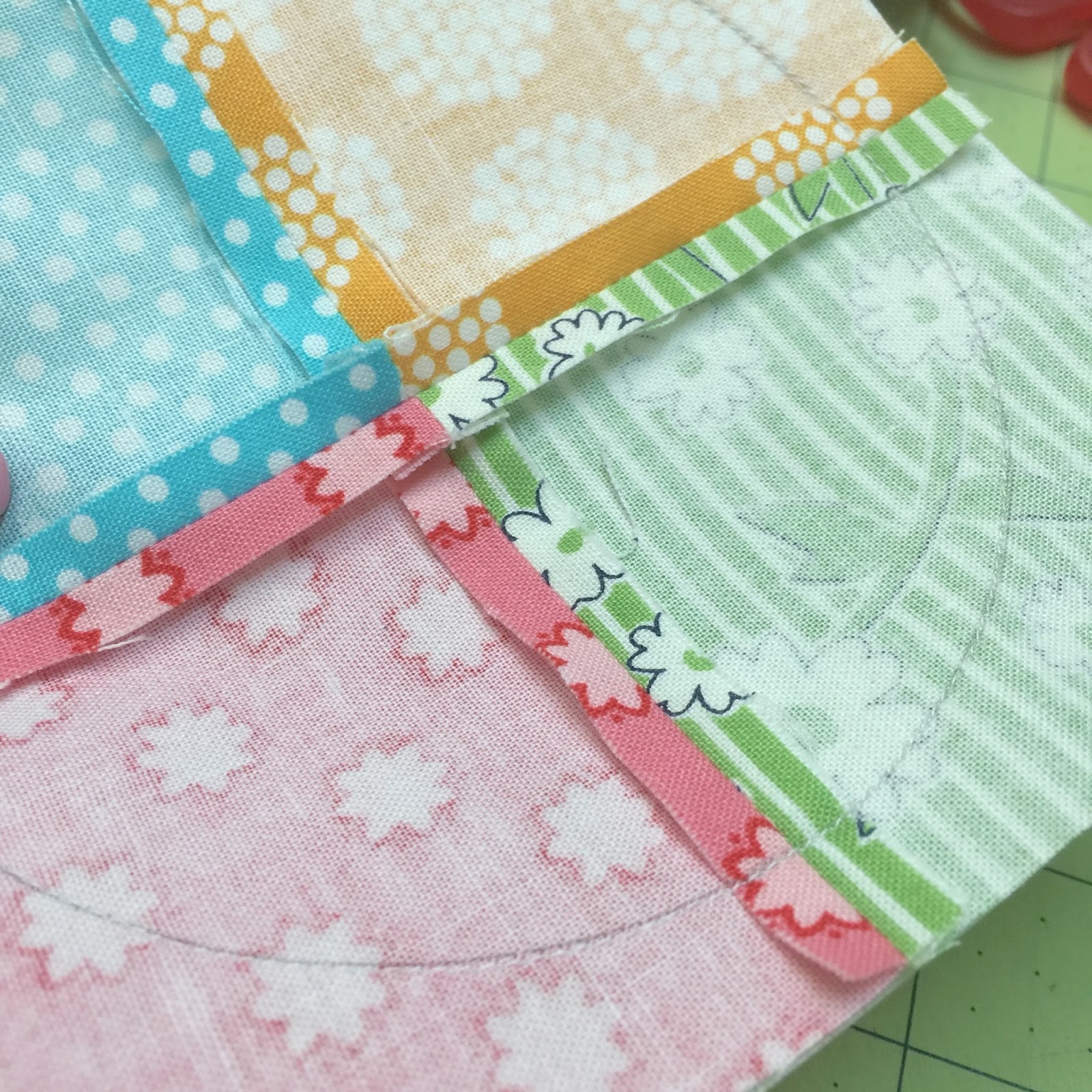 Bee In My Sew Simple Shapes Easy Patchwork Circles!
