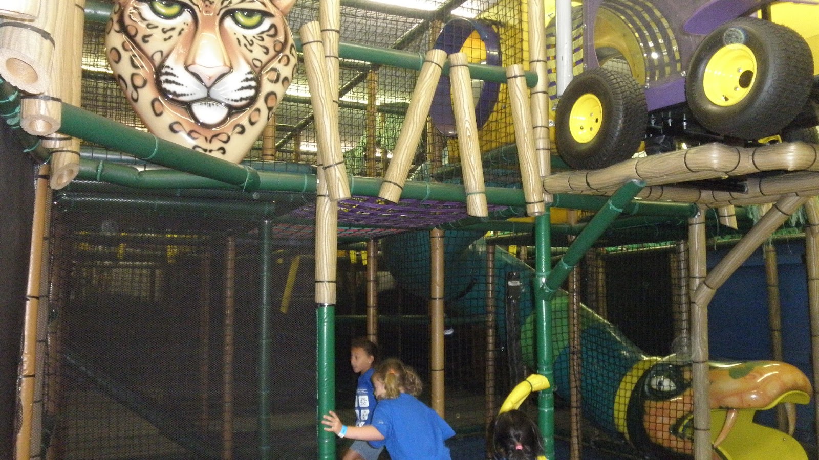 Blog Chicago with Kids Safari Land a great place to