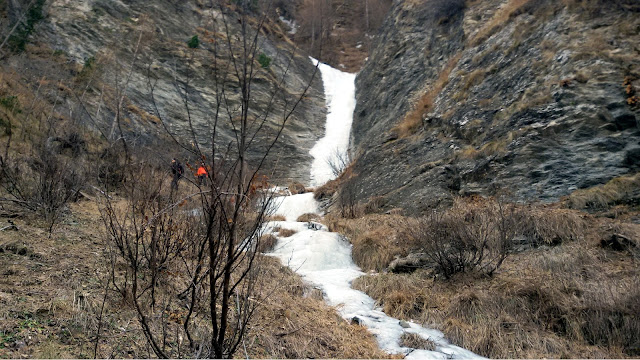 ice climbing cascate di ghiaccio valle varaita