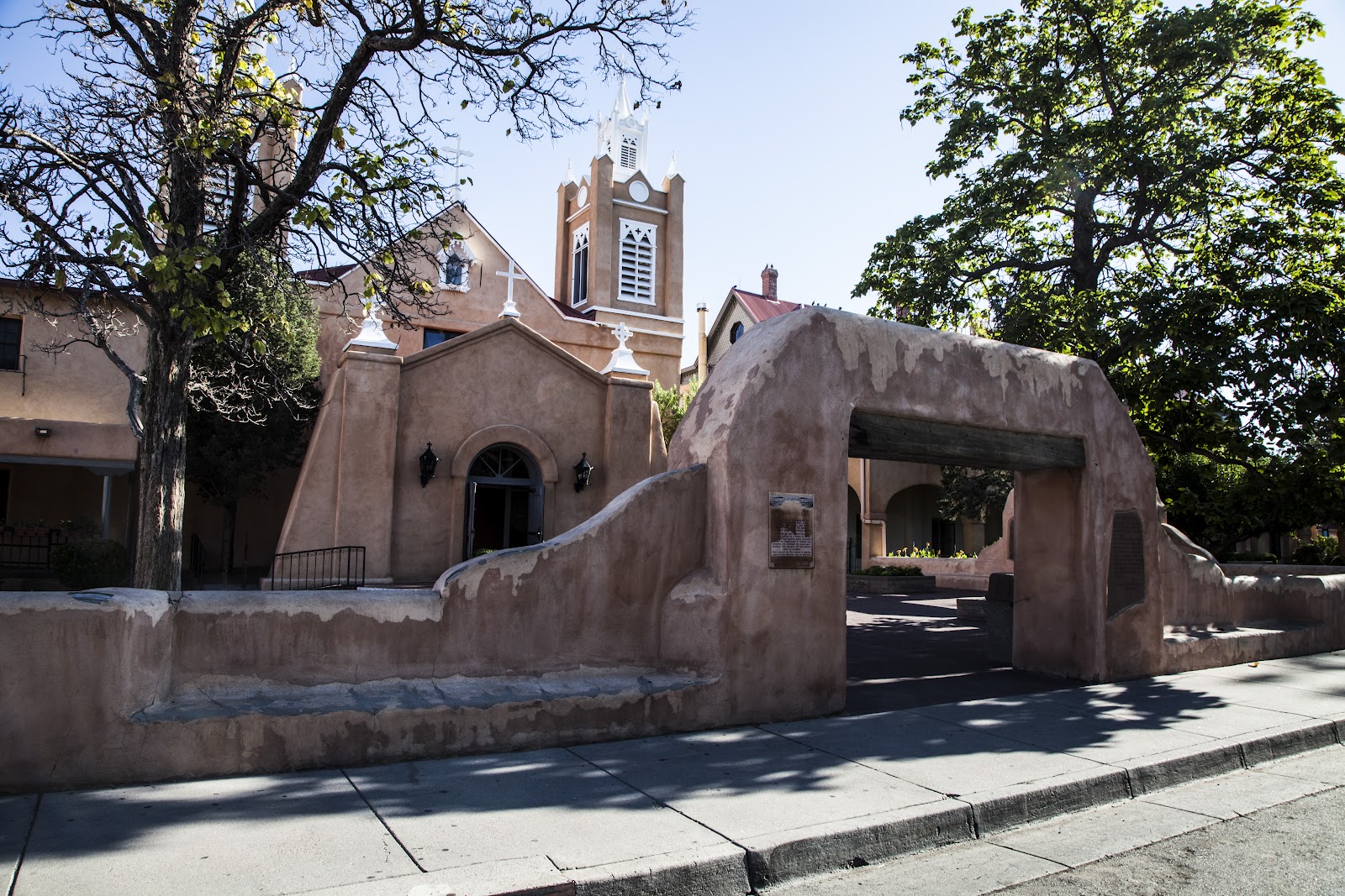 Walking Arizona San Felipe de Neri, Old Town Albuquerque