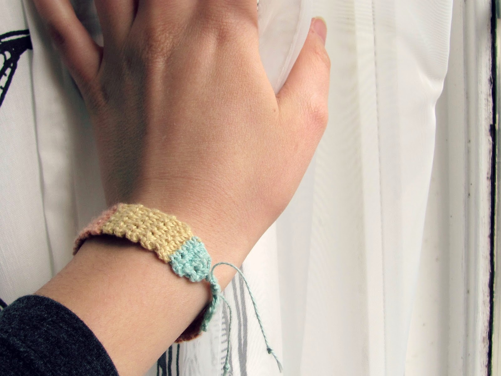 half double Crochet Bracelet