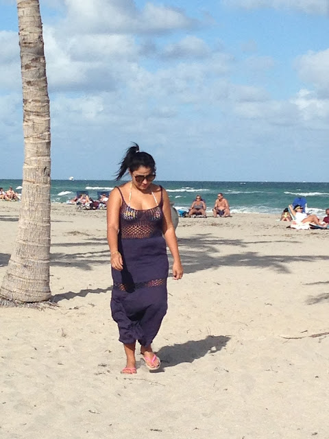 Friday em Miami - Look de praia com vestido longo