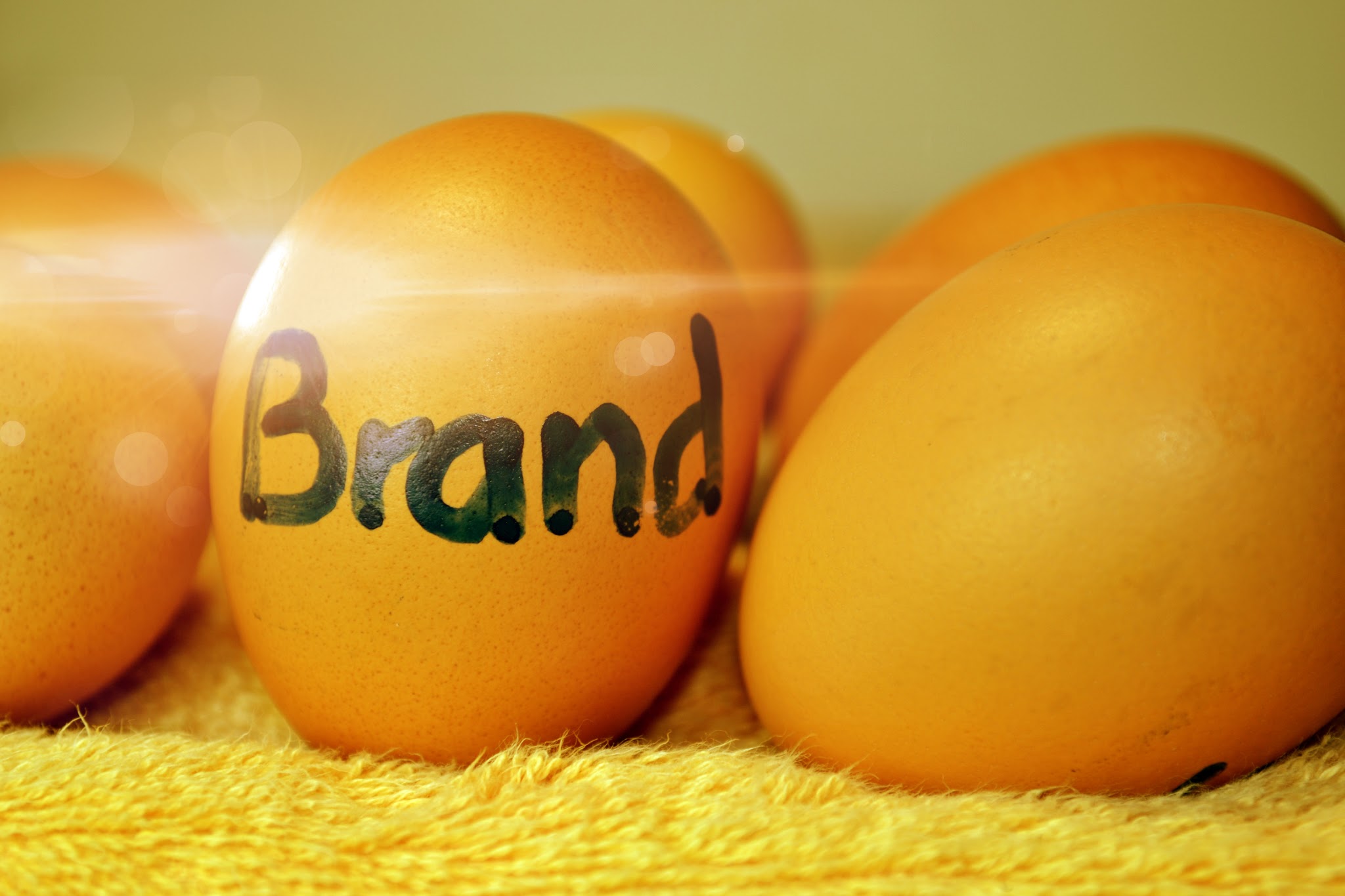 17 Ideas on Building Effective Brand Online [INFOGRAPHIC] / Digital