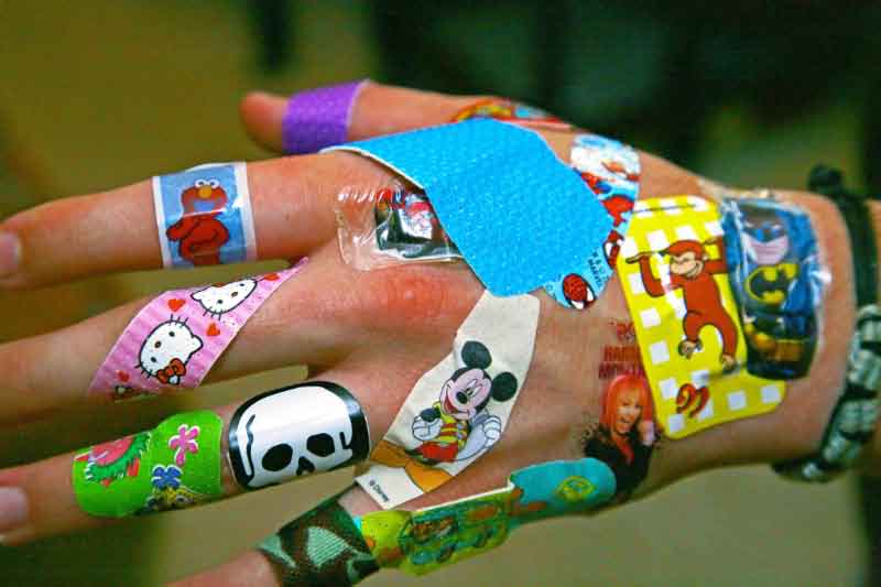 Sandy's Motherhood Blog BooBoos and BandAids