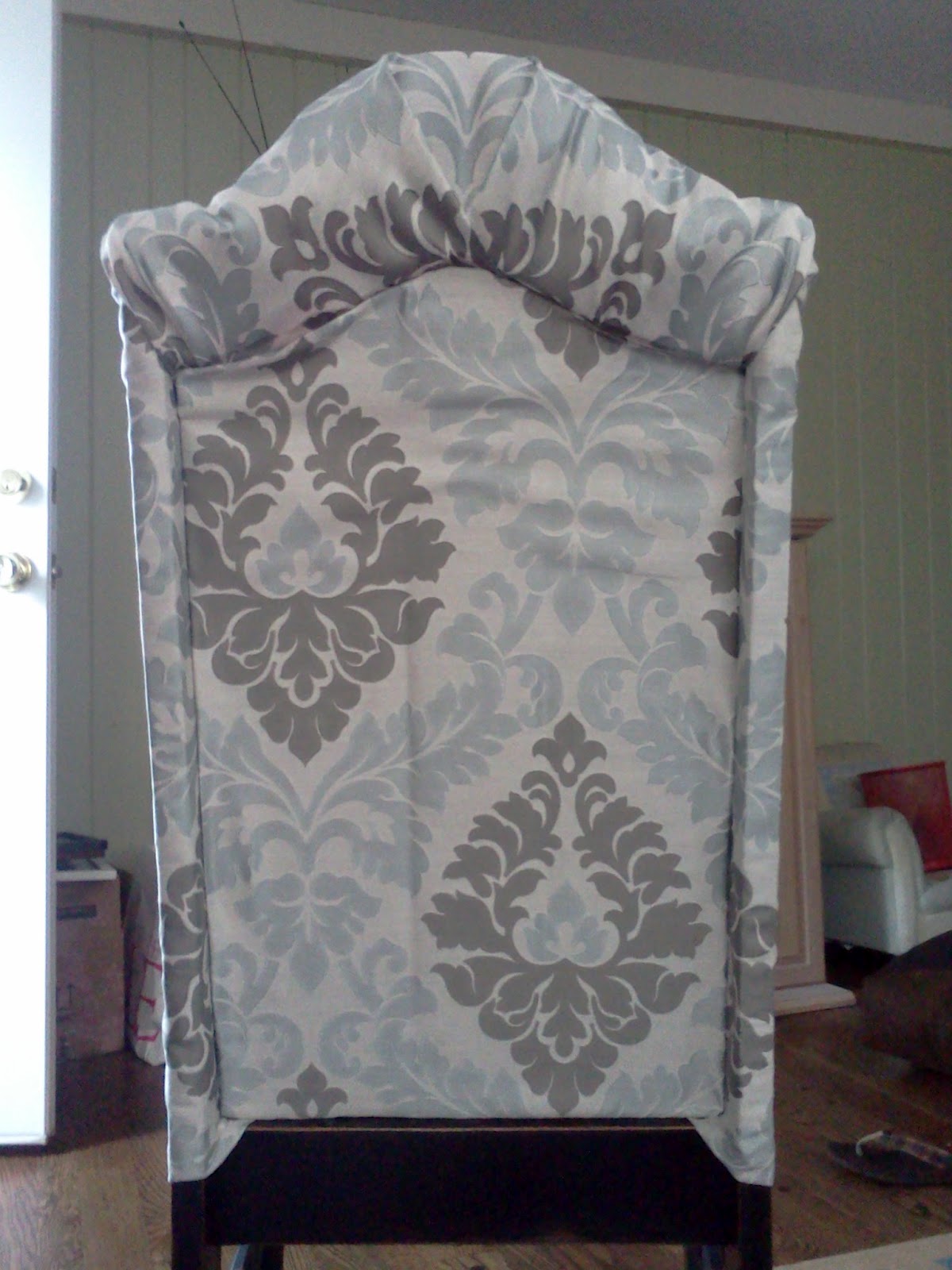 Proverbs 31 Mom How to Turn a Cane Backed Chair into a Parsons Chair