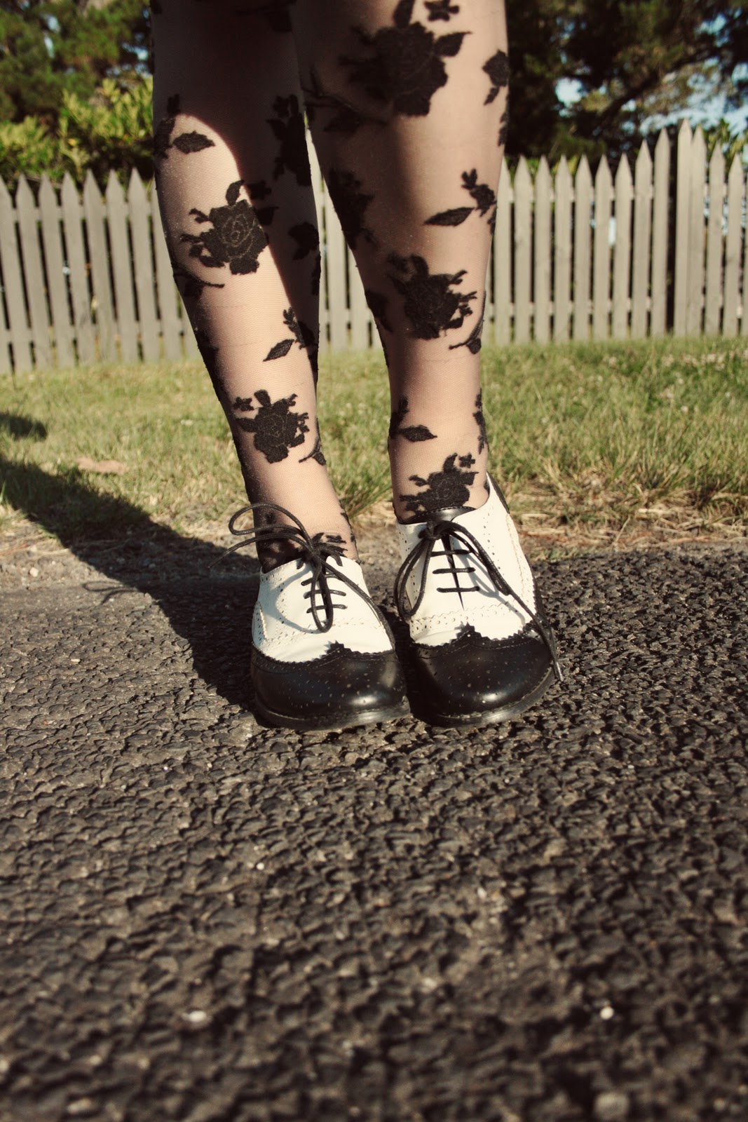 The Pineneedle Collective DIY Vintage Style Dress (& free pleated