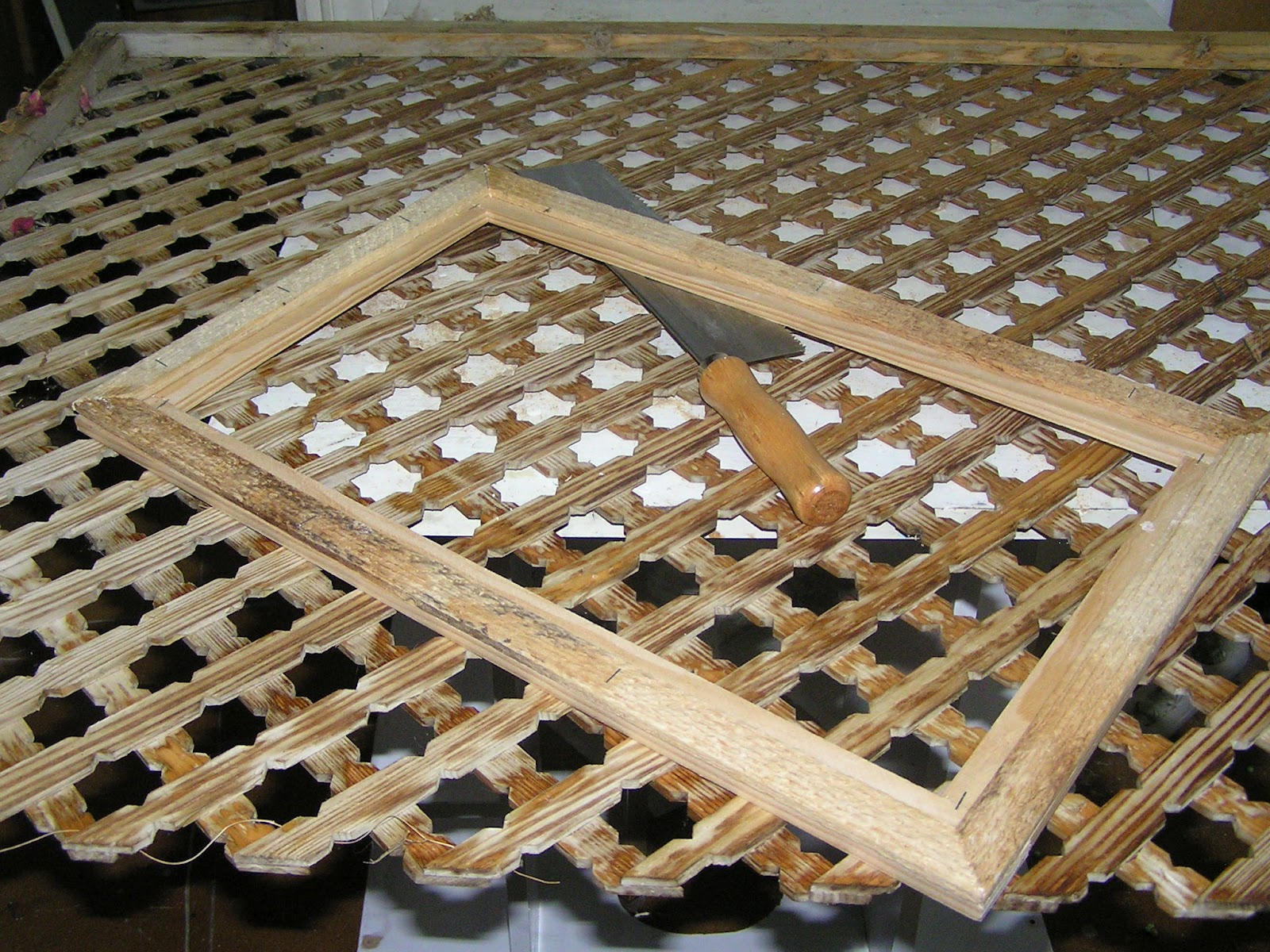 De Nuevo Nuevo: De como hacer de una caja de vino un práctico botiquín