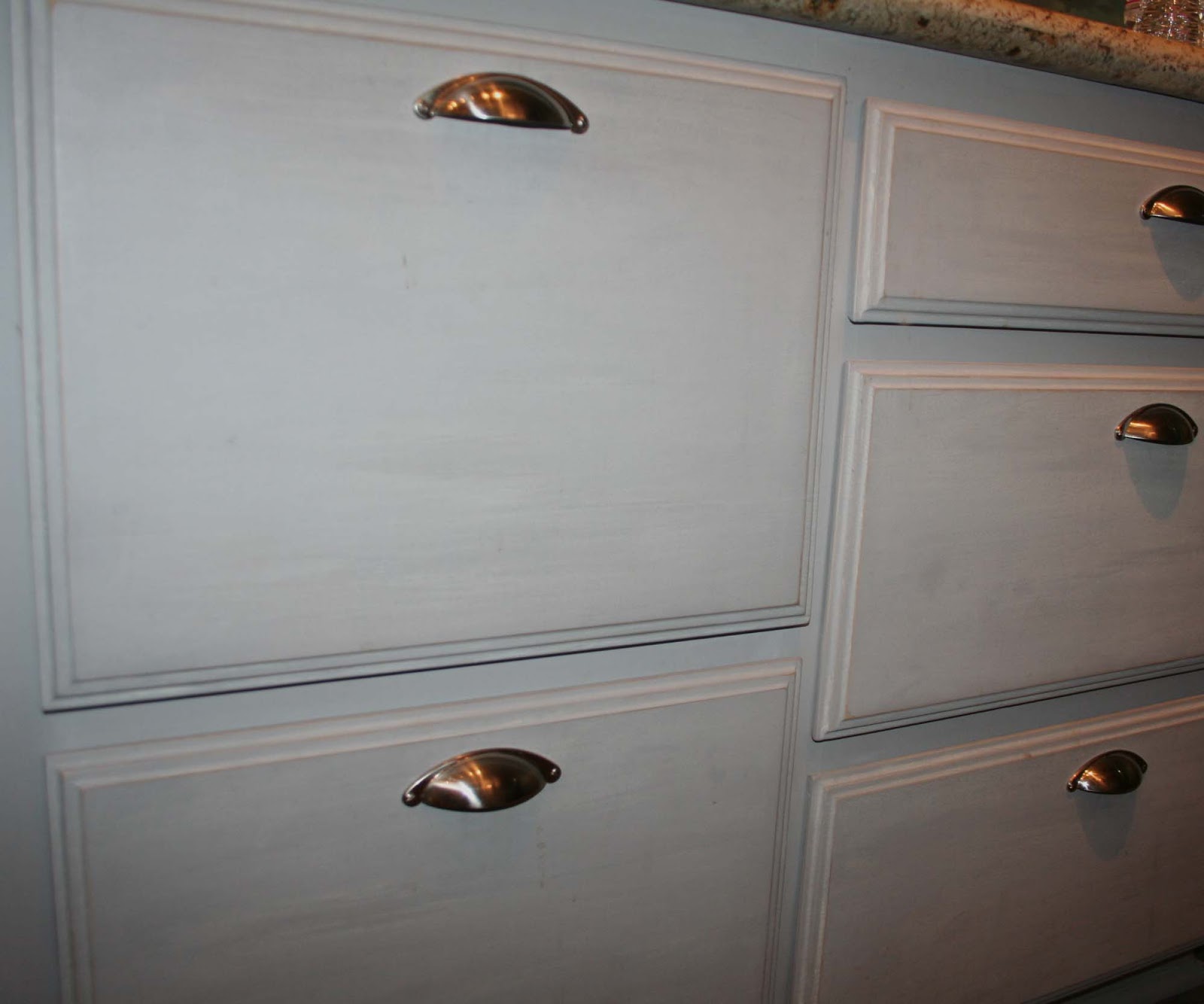 Rhonda J's Shoppes Transformation Tuesday Chalk Paint® Paris Grey