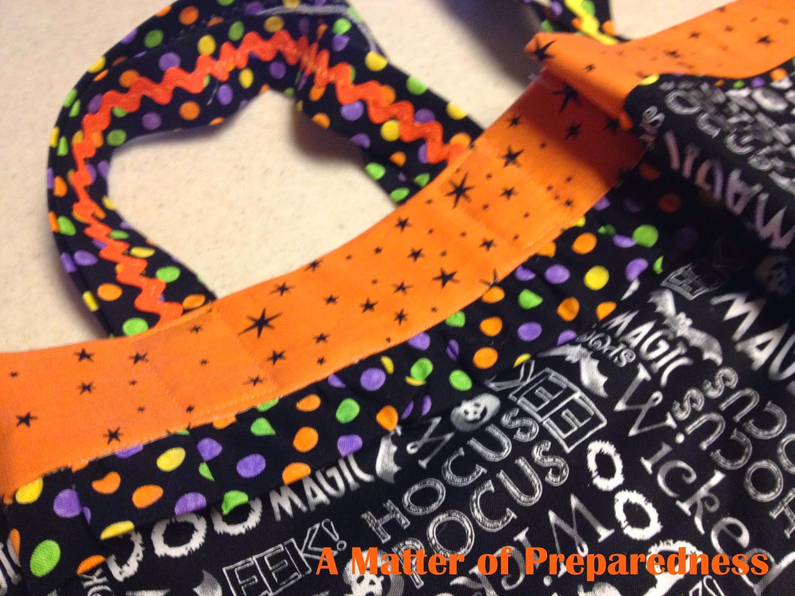 Trick or Treat bag, Halloween, Machine embroidery