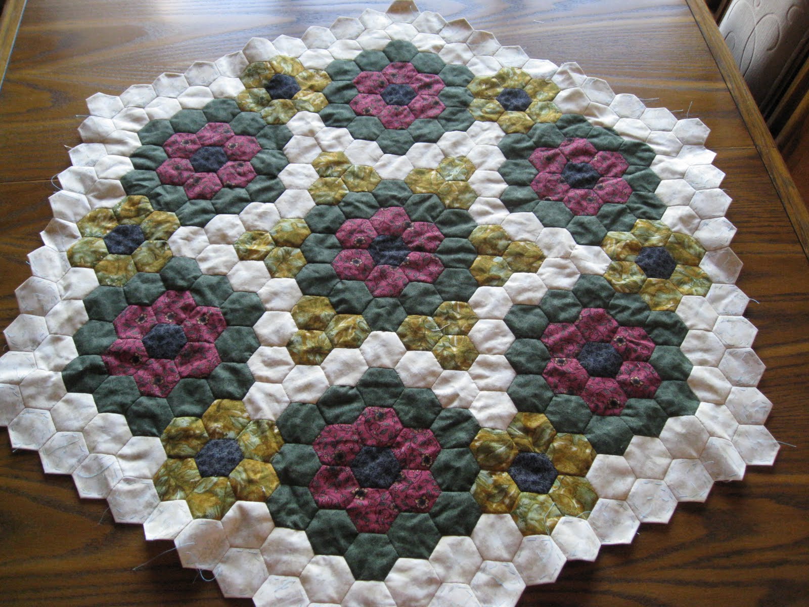 SewInspired Hexagon Table Topper