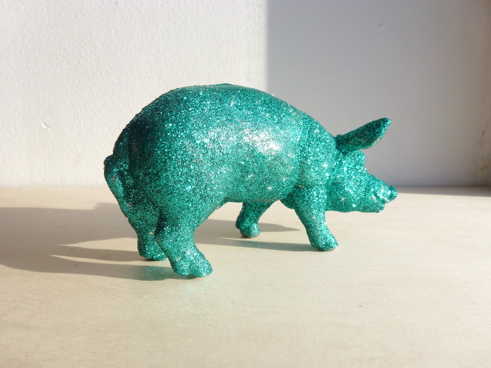 Hey! Look what I Made! Glitter Pig