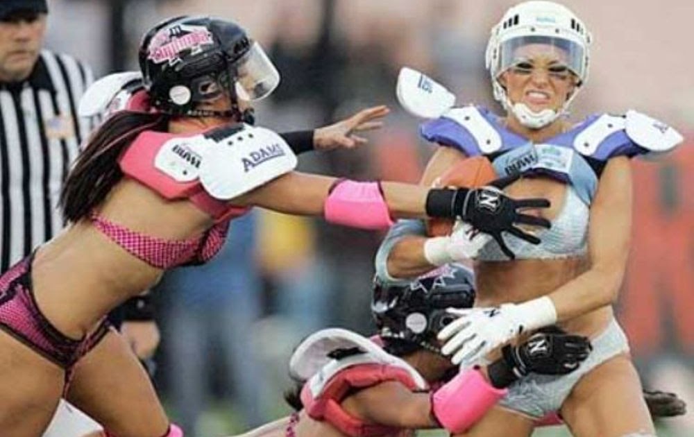 Football Game Football Fantasy Dream Team report when the girls are