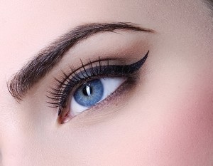 Colored contact lenses – tips on choosing the color that is right for you  