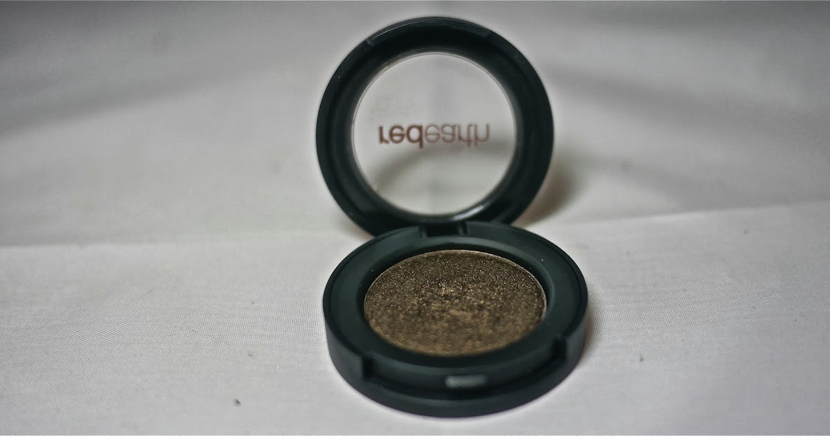 Born to Buy Red Earth Illusion Lights Beauty Pro Eyeshadow in