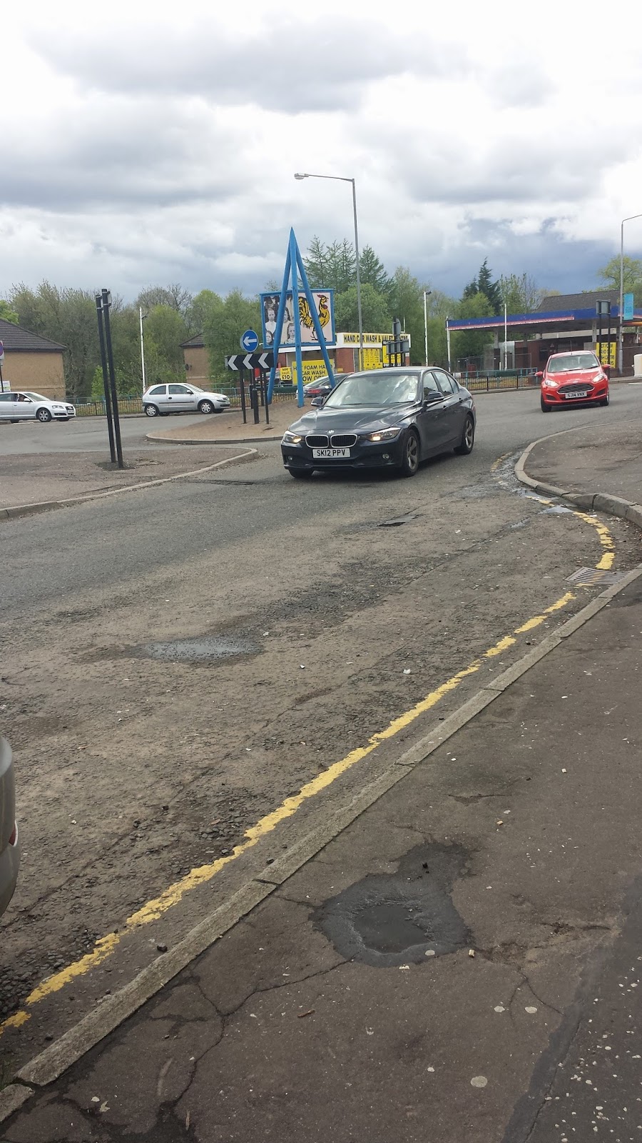 BLOGGERAMAMANIA AIRDRIE SCOTLAND