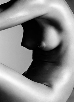 Fotos de Miranda Kerr nua em ensaio sensual