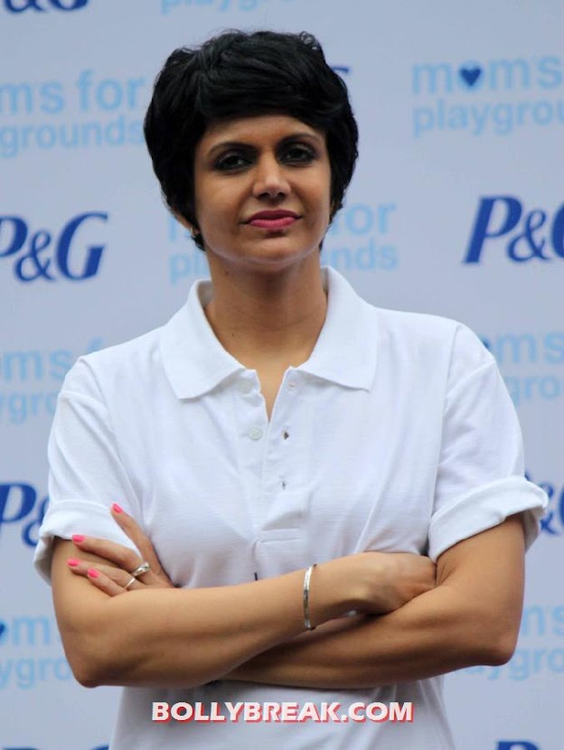  Mandira Bedi old - (3) -  Mandira Bedi at P&G Moms For Playground Event