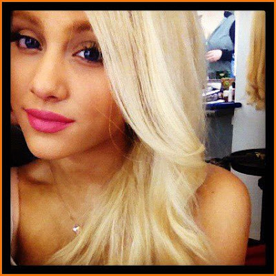 Blonde Ariana Grande