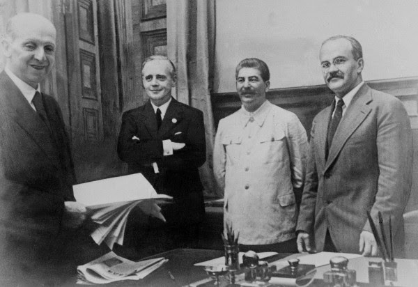 Pakt Ribbentrop- Molotow - wspoltworzacy Friedrich  Gaus