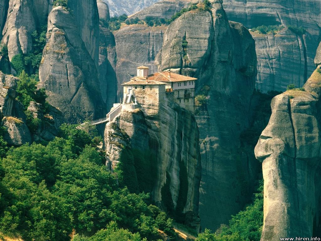 http://3.bp.blogspot.com/-lrq_lEpdJZ4/TuNDn1FIxWI/AAAAAAAAJLs/9_GxK3amTuE/s1600/roussanou-monastery_meteora_greece.jpg